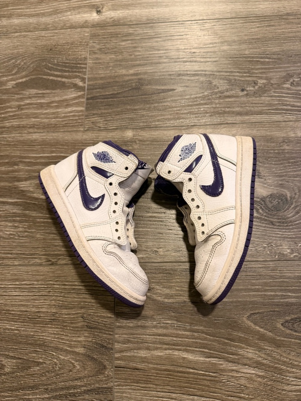 Air Jordan 1 shoes